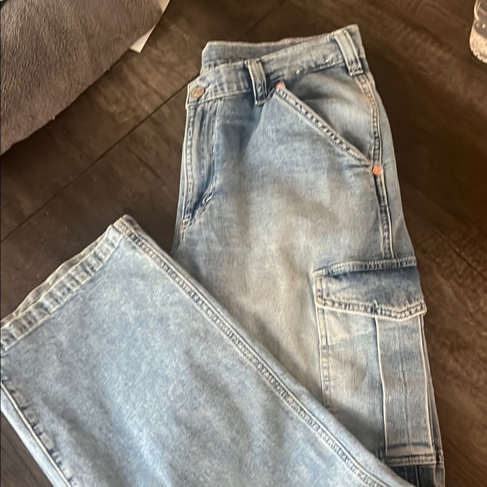 Women’s Cargo Pocket jeans